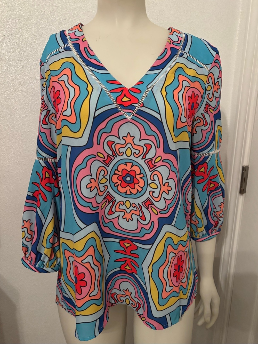 Crosby by Mollie Burch colorful blouse XS